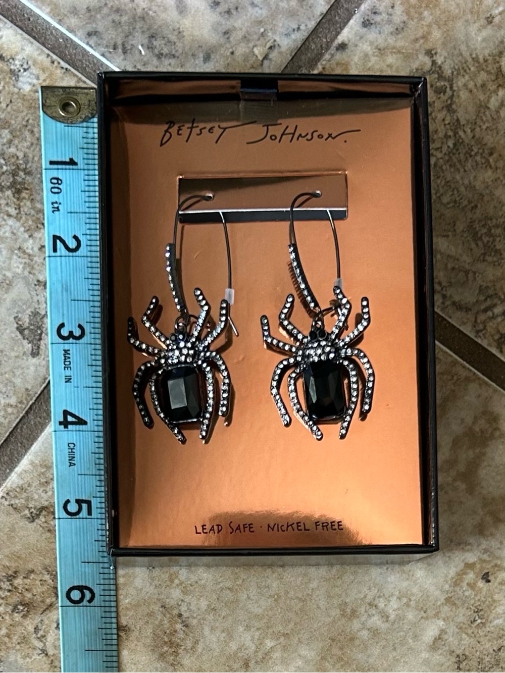 Betsey Johnson Black Crystal Spider Shepherd Hook Dangle Earrings Halloween Goth - Picture 6 of 8